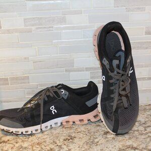 On Cloudflow Running Shoes in Rock/Rose Size 9W